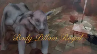 Body Pillow Royal